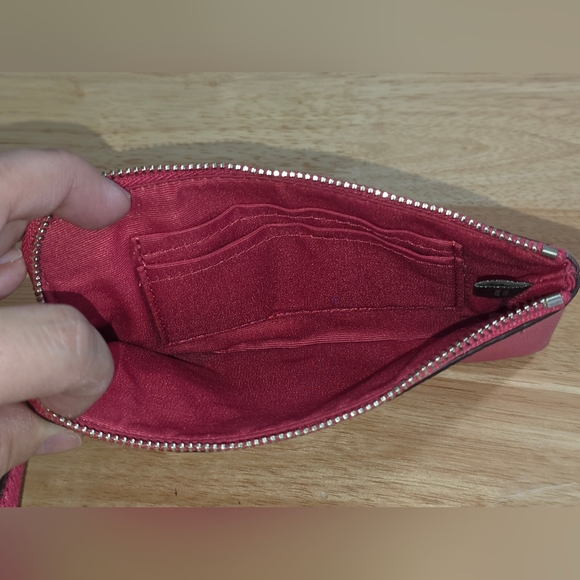 Coach Crossgrain Leather Corner Zip Wristlet Pink EUC - Picture 3 of 4